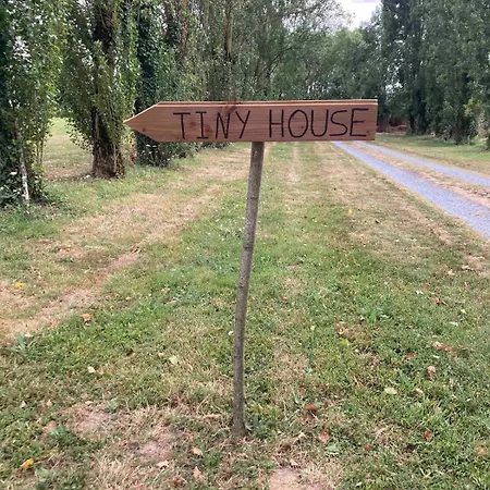 Tiny House Insolite Avec Escape Game 別荘 *