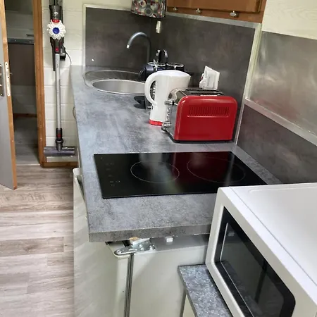 Tiny House Insolite Avec Escape Game 別荘 *