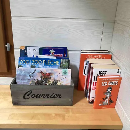 Tiny House Insolite Avec Escape Game * Chanzeaux