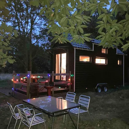 Tiny House Insolite Avec Escape Game * Chanzeaux